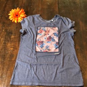 Girls/Youth Floral Blue T-shirt.